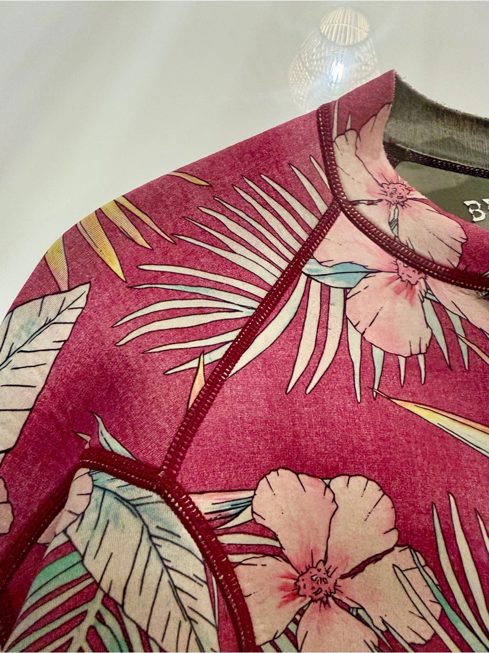 Billabong Surf Capsule Floral Long Sleeve Spring Suit Maroon Tropical Print - Picture 6 of 10